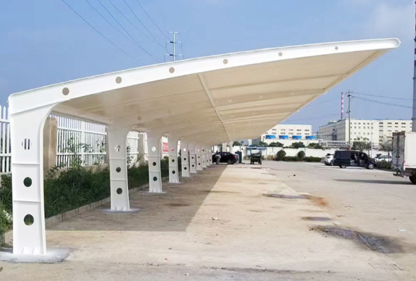 長(zhǎng)春膜結(jié)構(gòu)分享膜結(jié)構(gòu)汽車棚什么樣的款式好