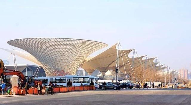 長春膜結(jié)構(gòu)車棚是否能延緩汽車關(guān)鍵部件的老化